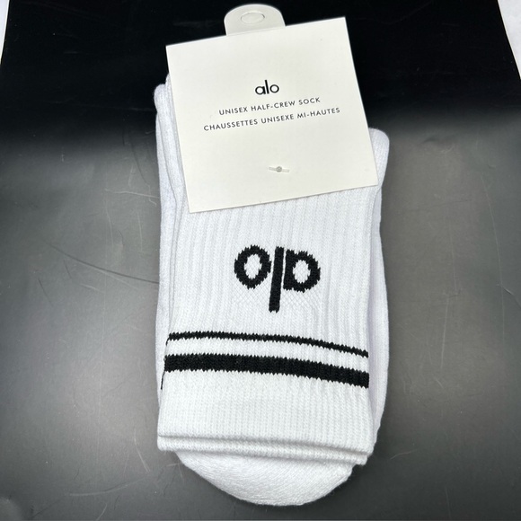 ALO Yoga Other - ALO half crew unisex socks white black logo NWT